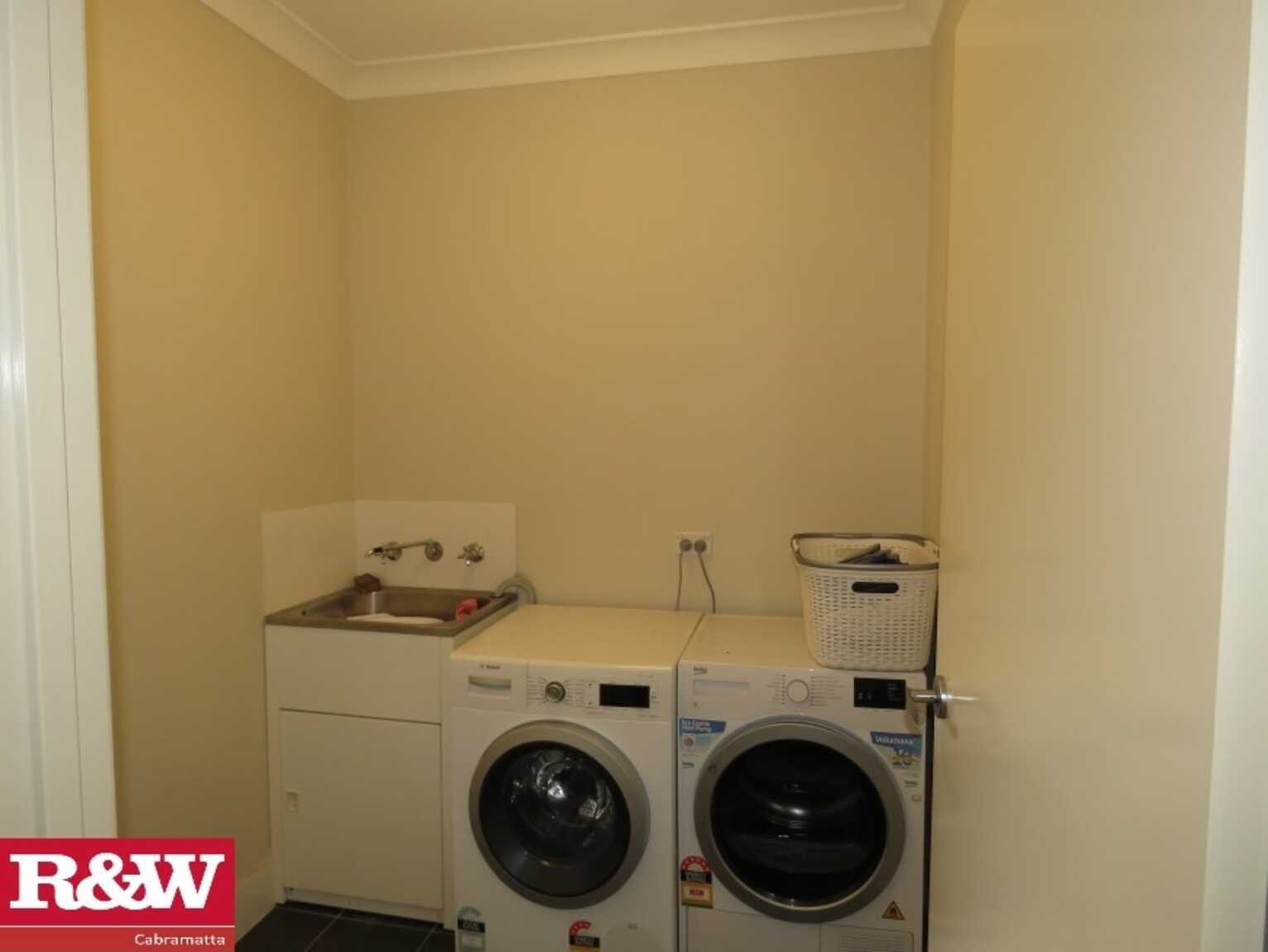 49 Inverell Ave, Hinchinbrook