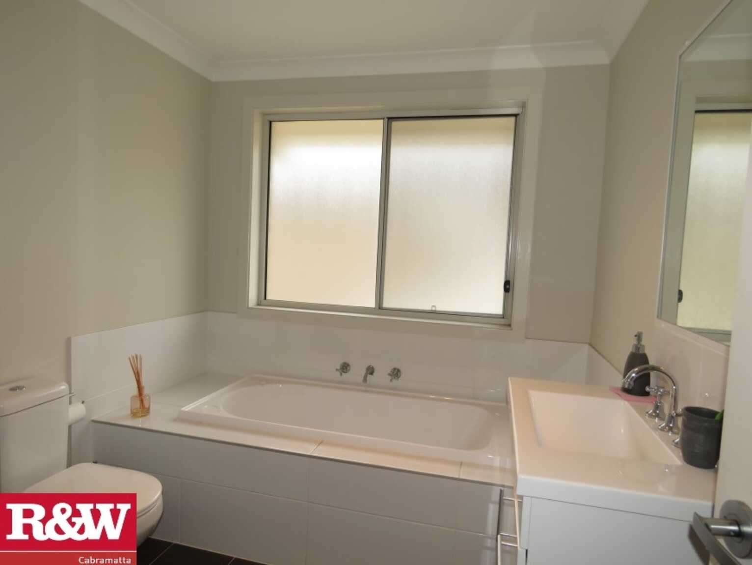 49 Inverell Ave, Hinchinbrook