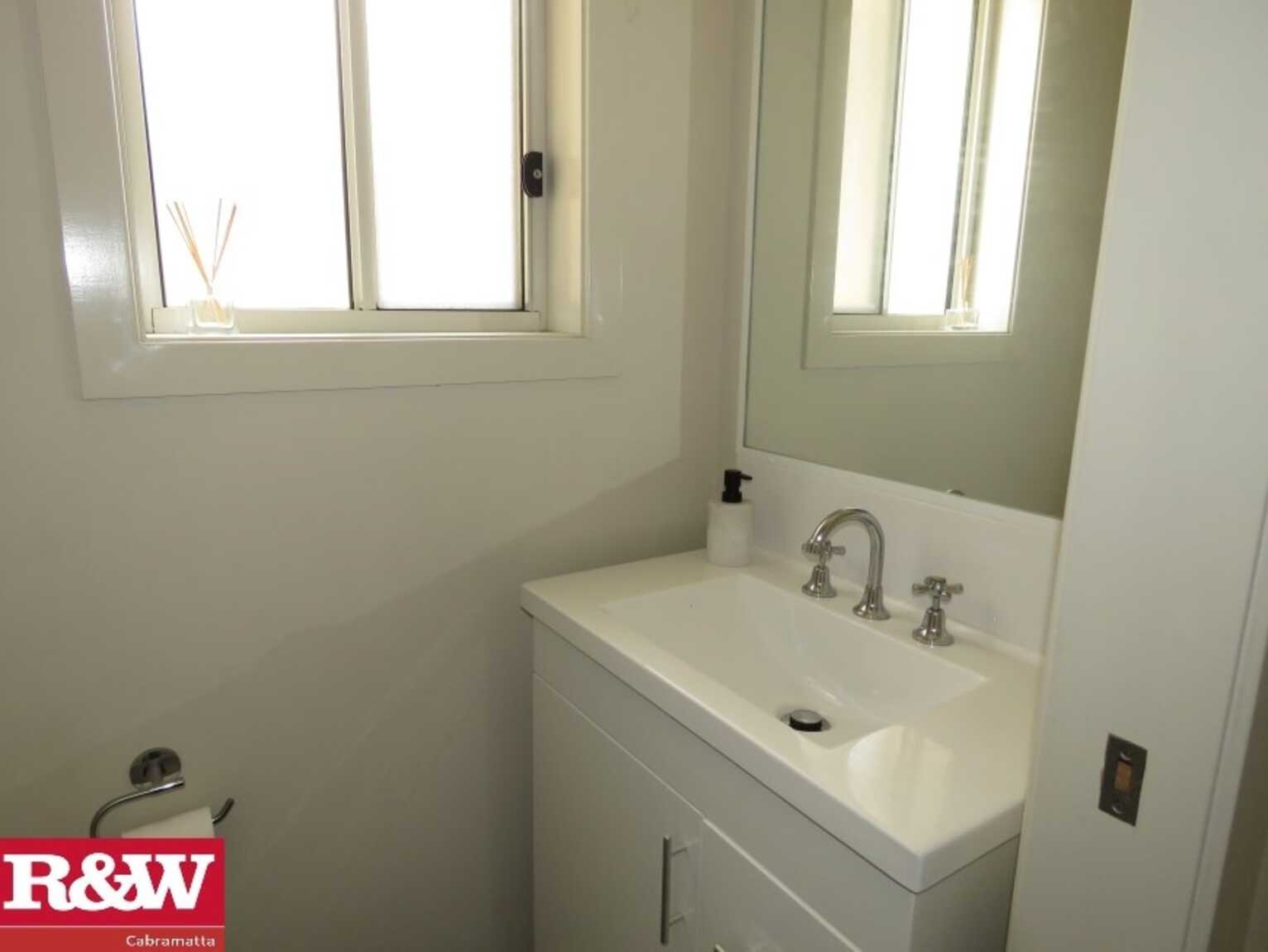 49 Inverell Ave, Hinchinbrook