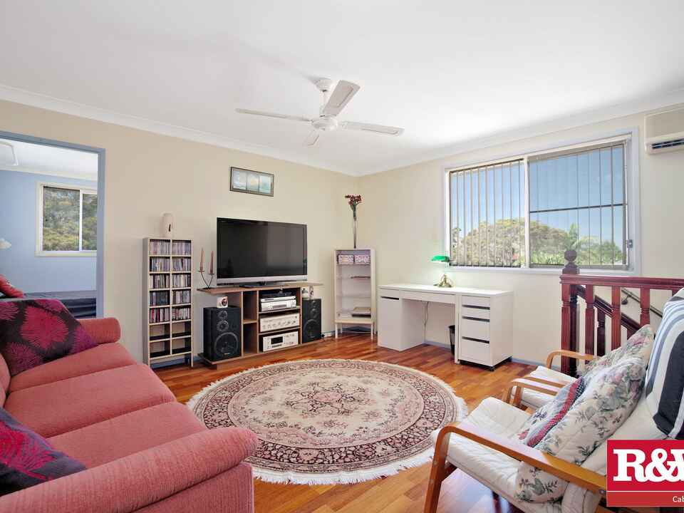 11 Carina Place, St Johns Park