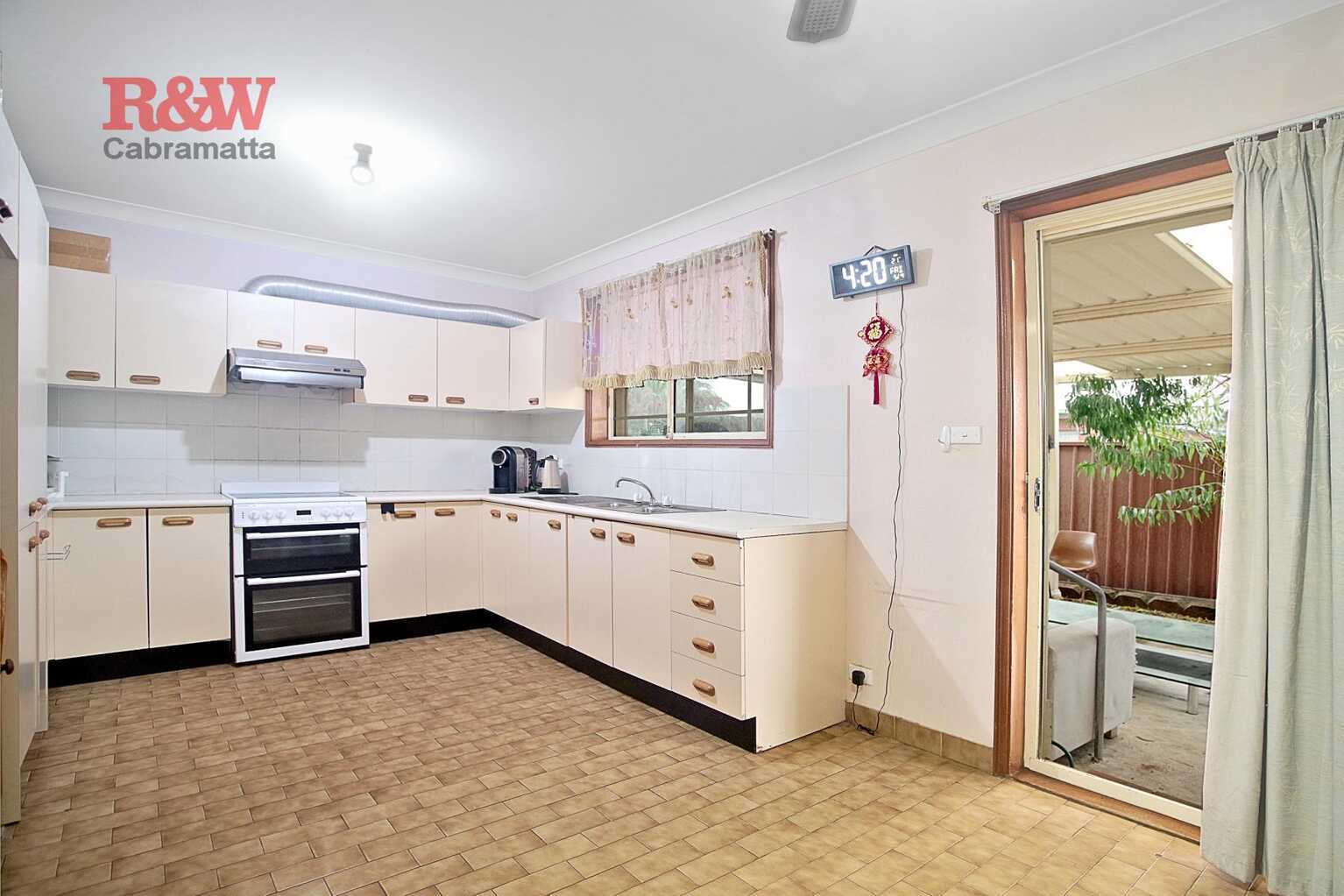 Bareena 4/31  Street Canley Vale