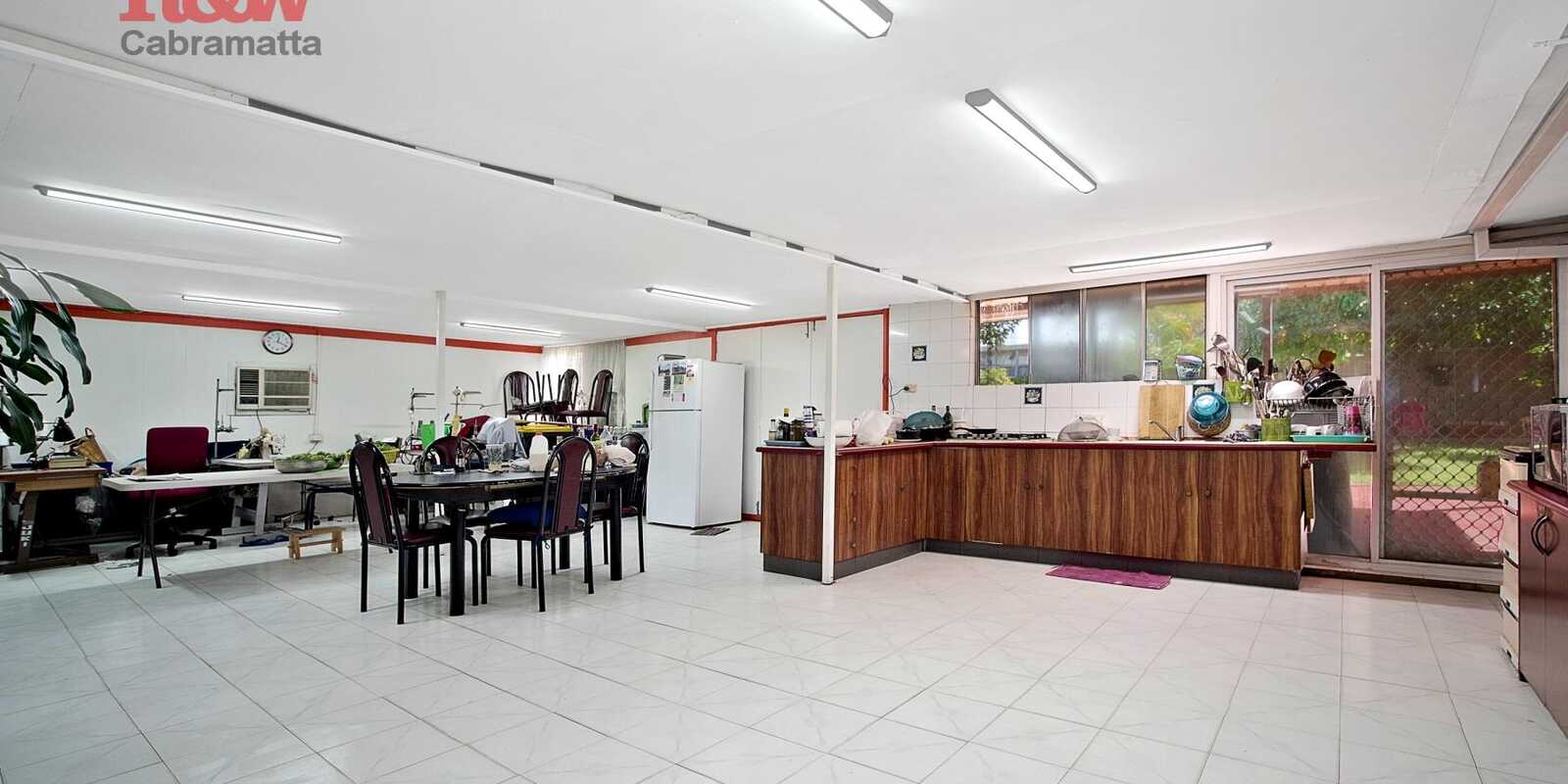 13 Daydream Crescent Hinchinbrook