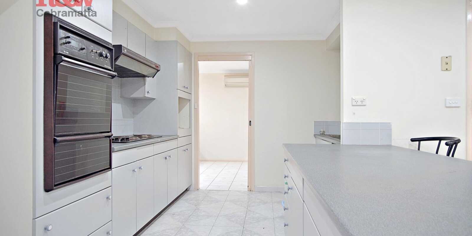 13 Daydream Crescent Hinchinbrook