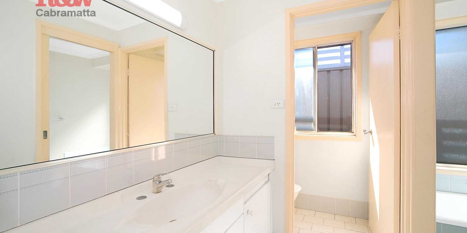 13 Daydream Crescent Hinchinbrook