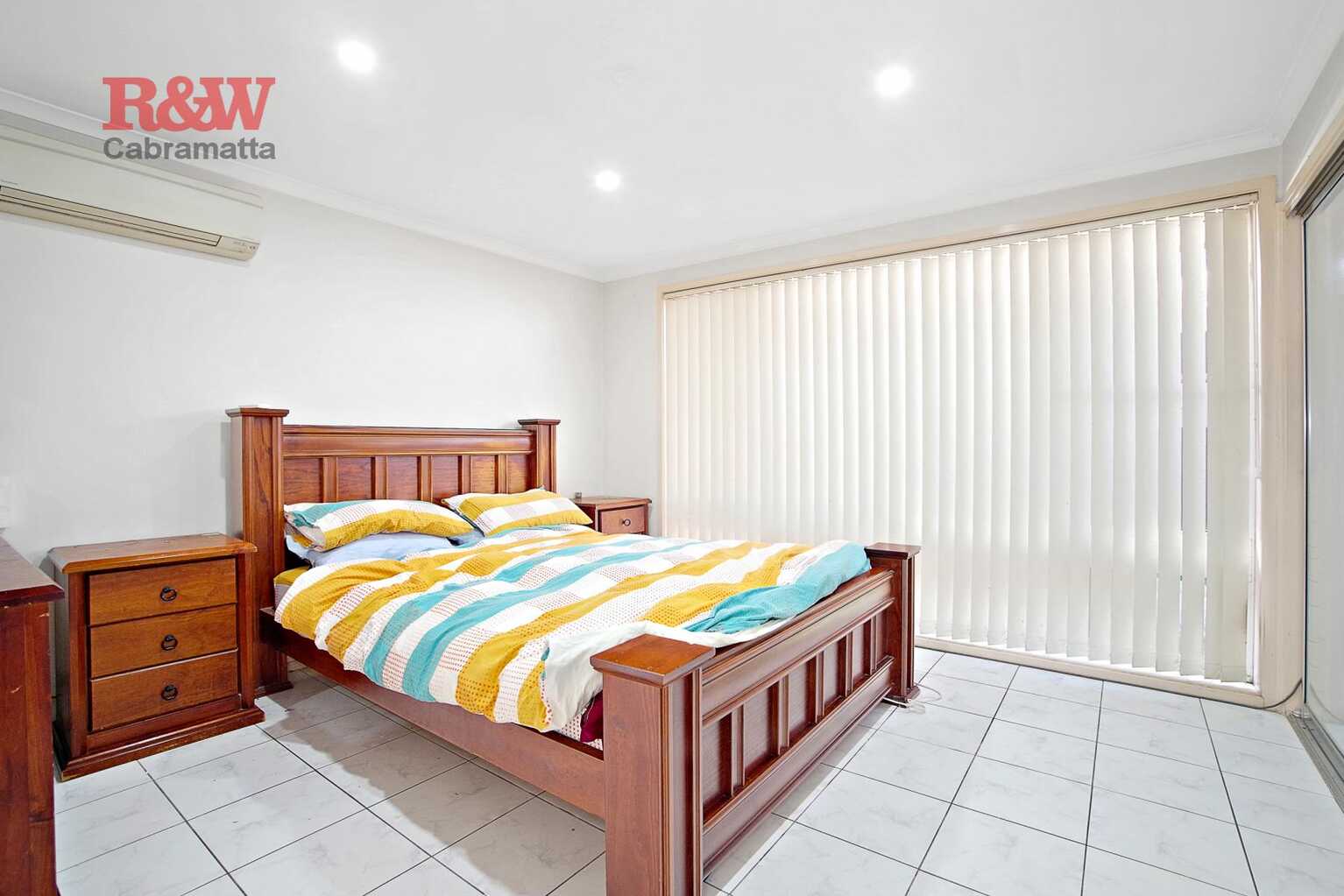 13 Daydream Crescent Hinchinbrook