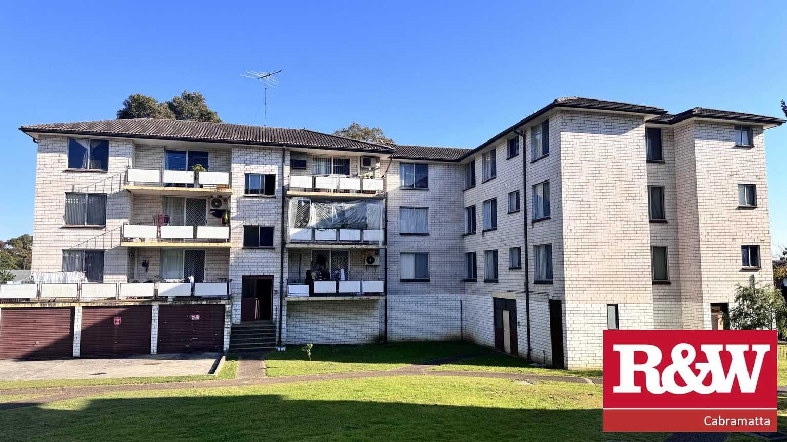 39/118-124 Longfield Street Cabramatta