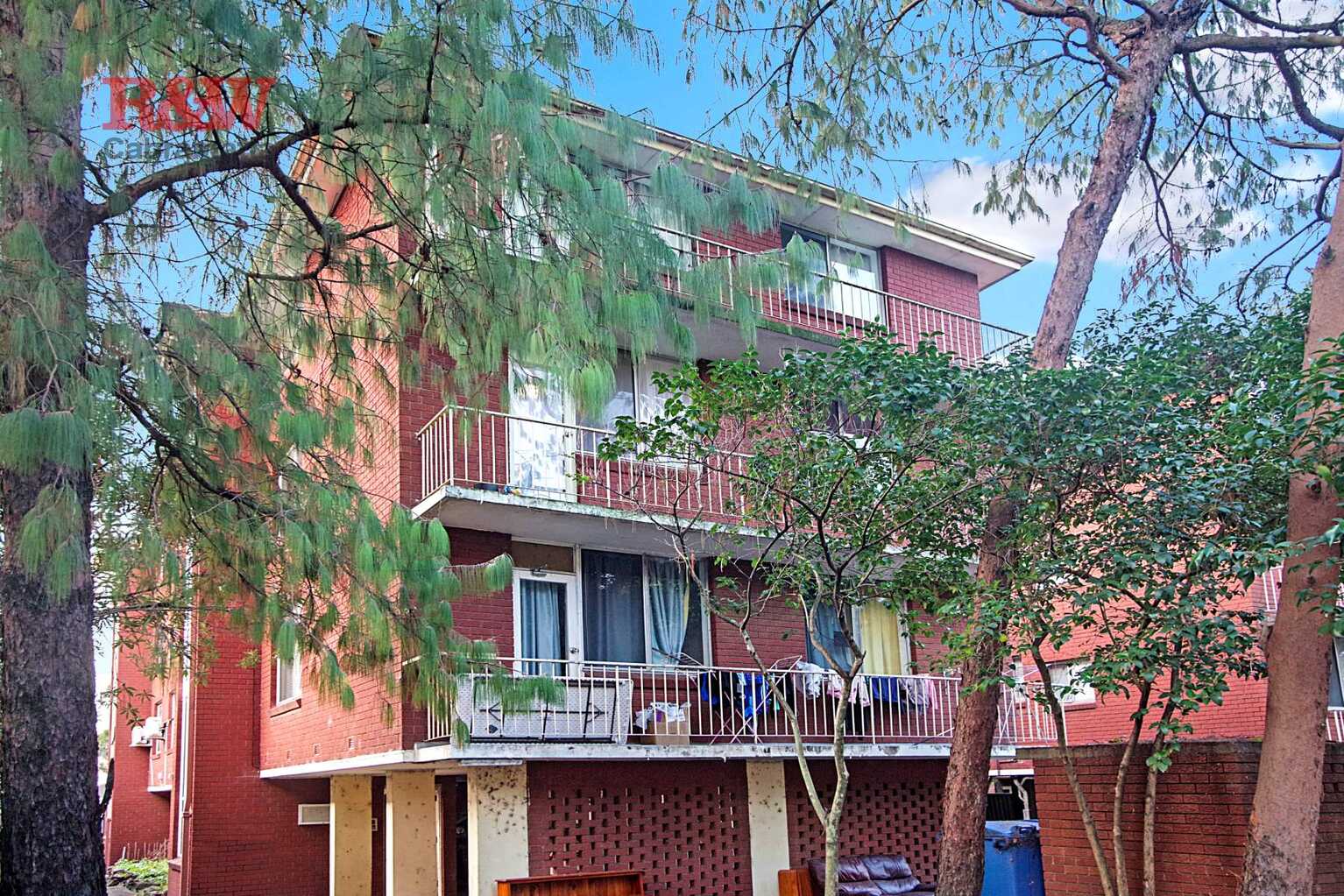 2/27 McBurney Road Cabramatta