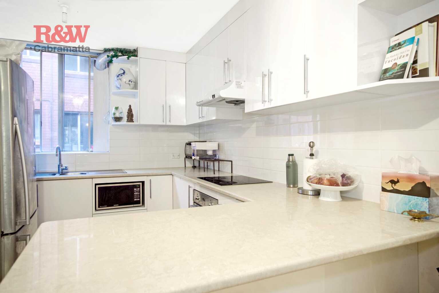 2/27 McBurney Road Cabramatta