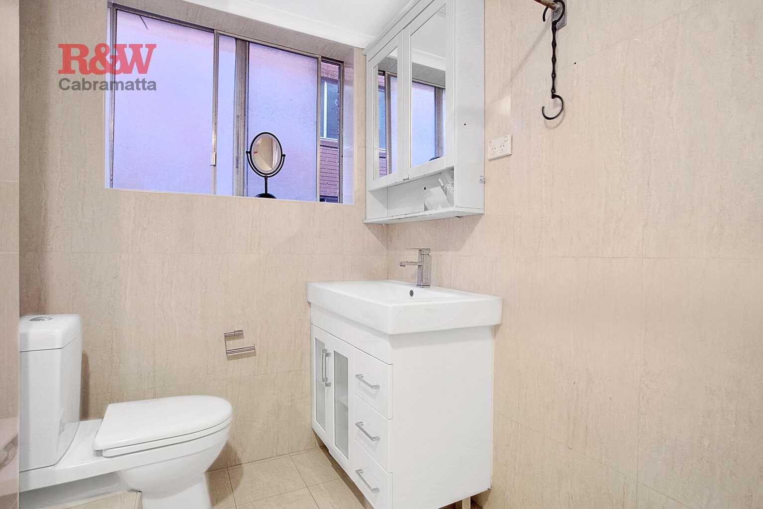 2/27 McBurney Road Cabramatta