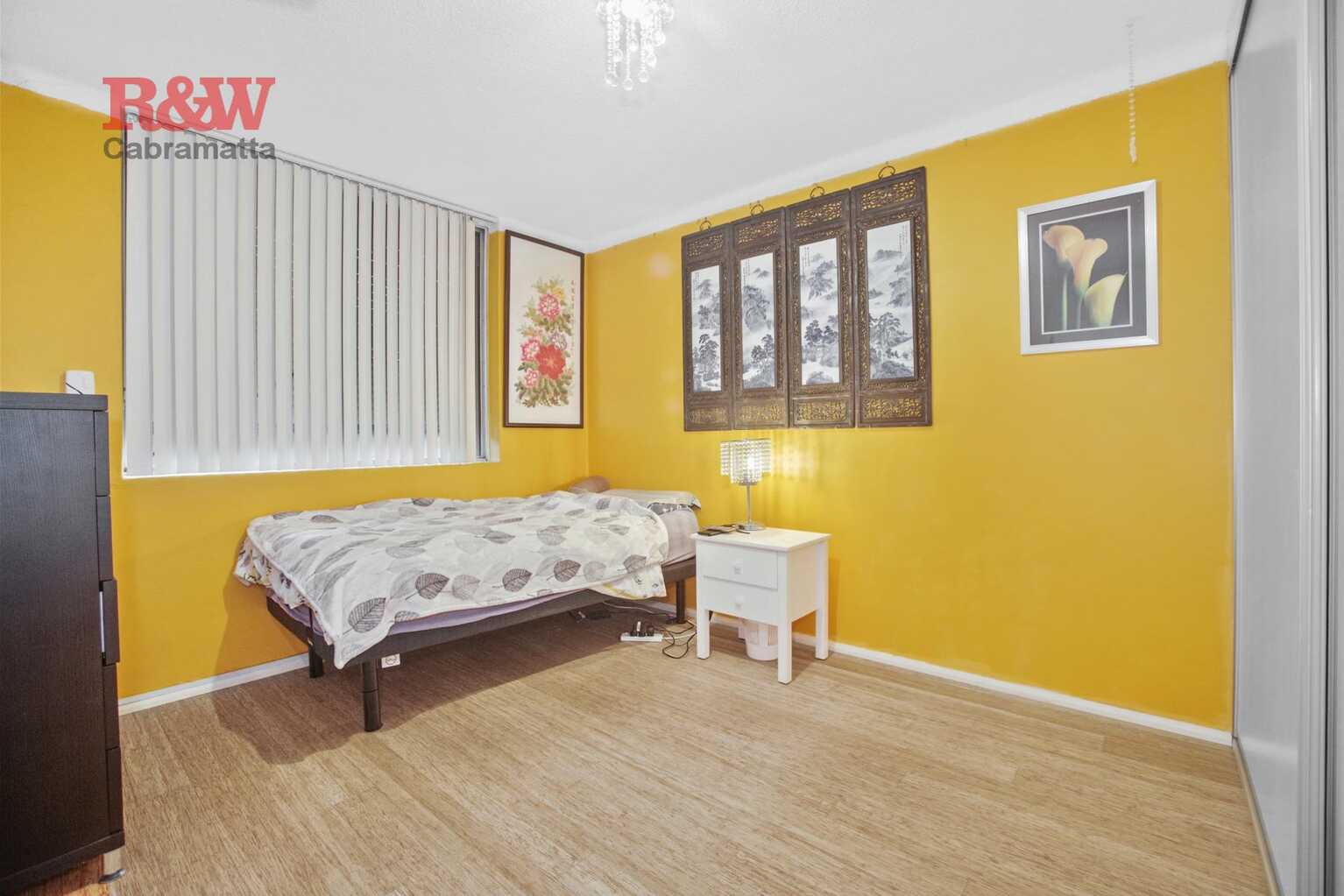 2/27 McBurney Road Cabramatta