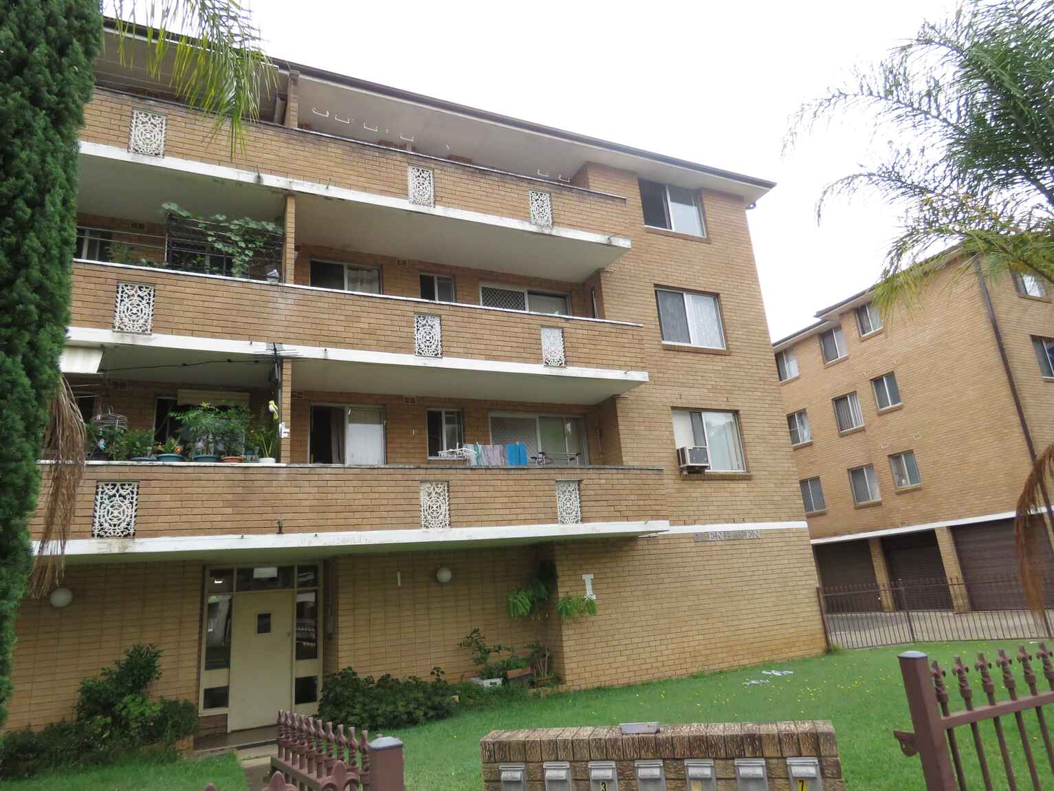 12/1 Equity Place Canley Vale