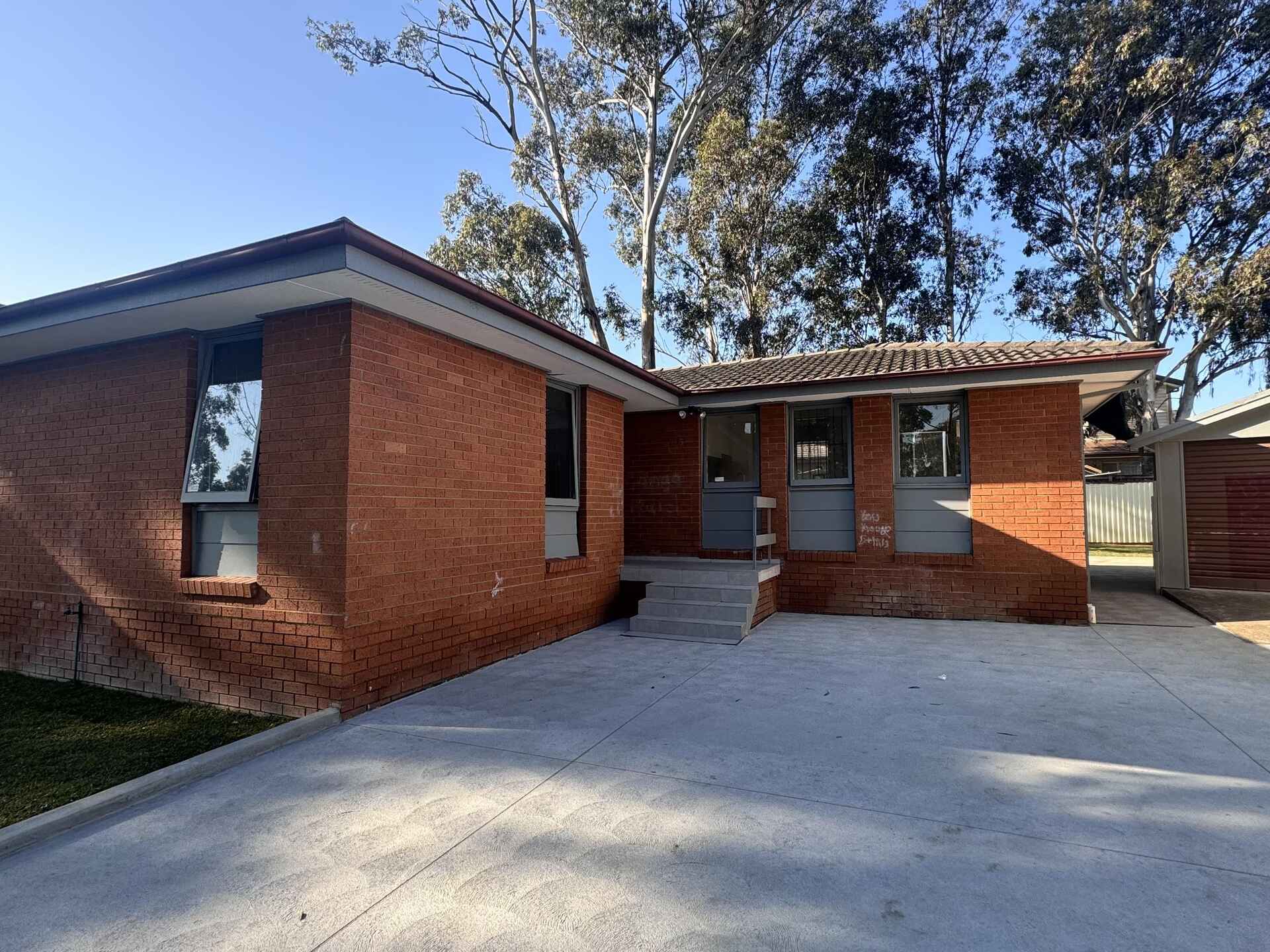 6 Cronin Place Bonnyrigg