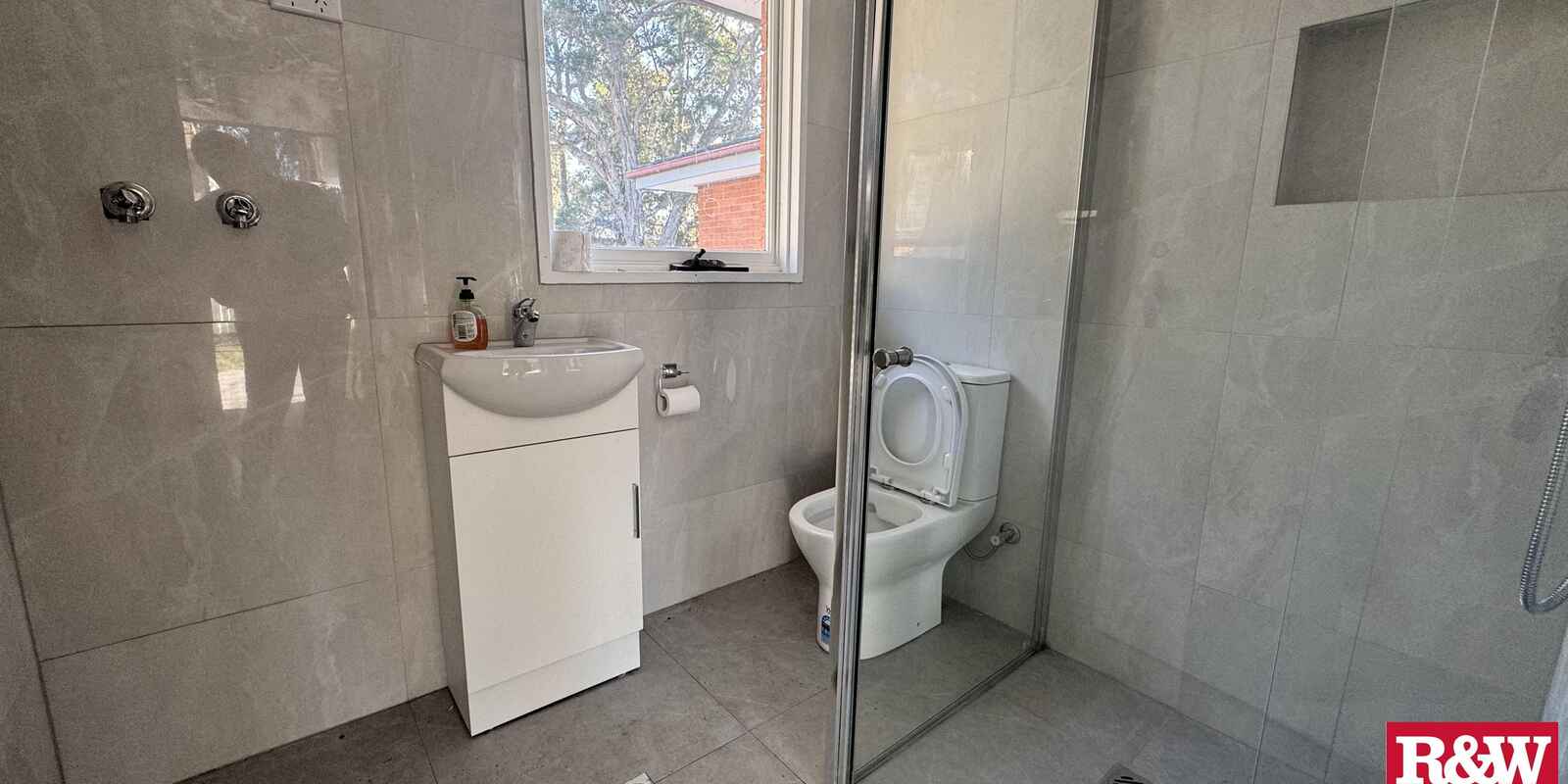 6 Cronin Place Bonnyrigg