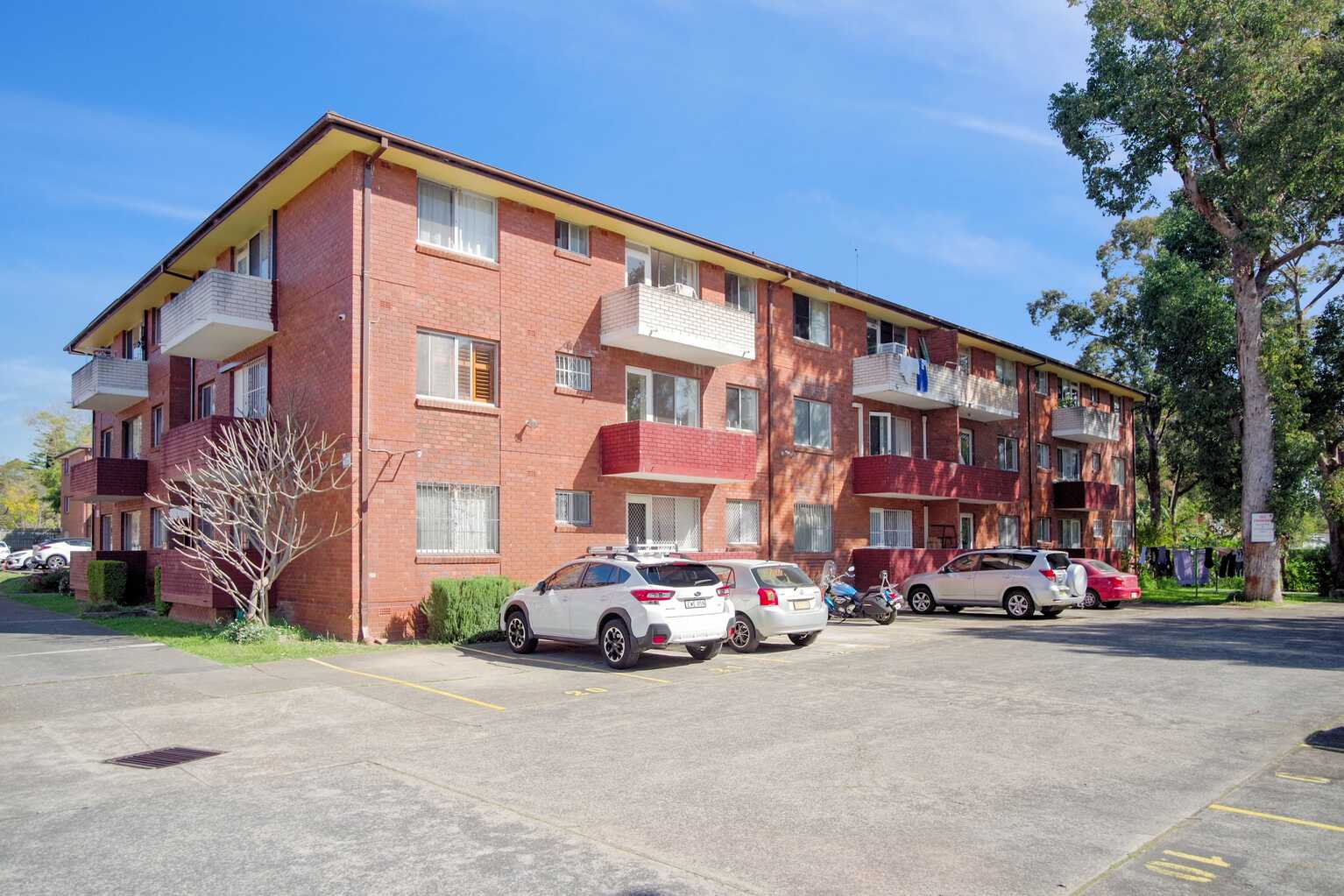 11/190 Sandal Crescent Carramar