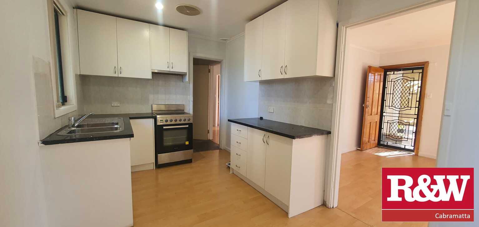 7 Kelvin Place, Busby