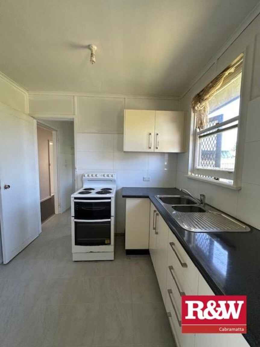 19 Peterlee Rd Canley Heights 19 Peterlee Rd Canley Heights