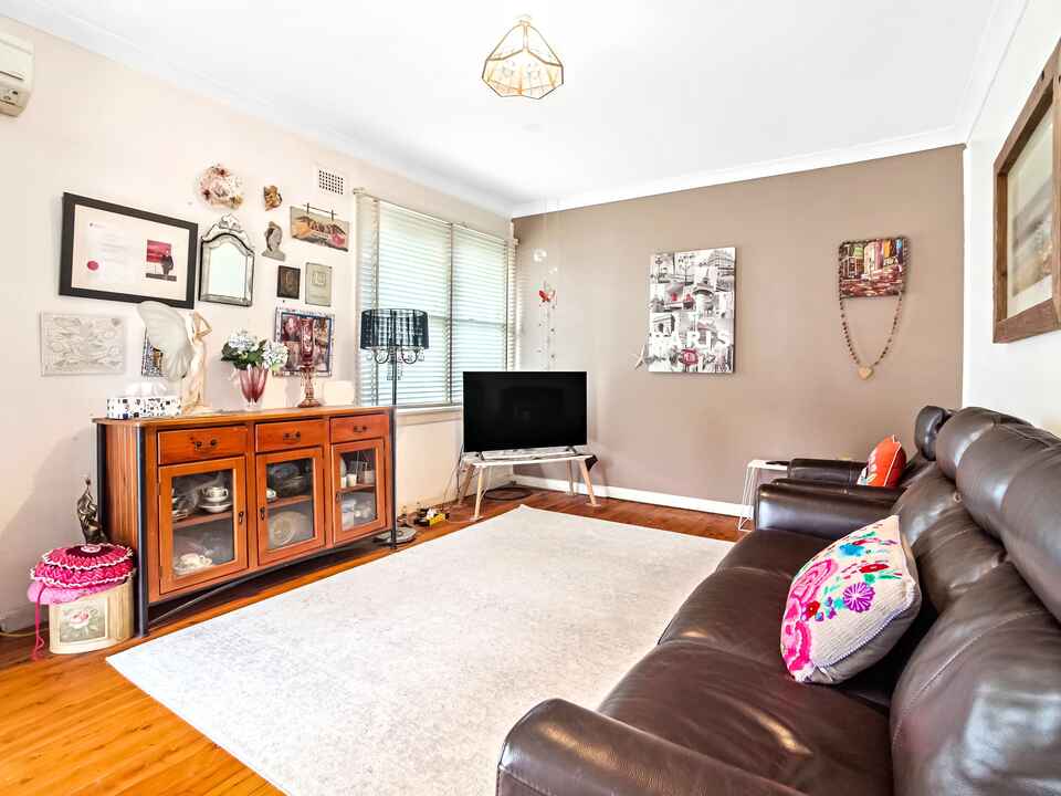 8 Edna Avenue Mount Pritchard