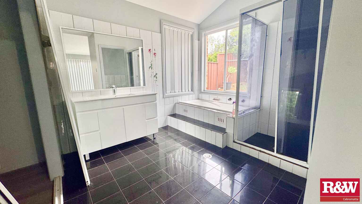 10 Clarevale Street Edensor Park 10 Clarevale Street Edensor Park