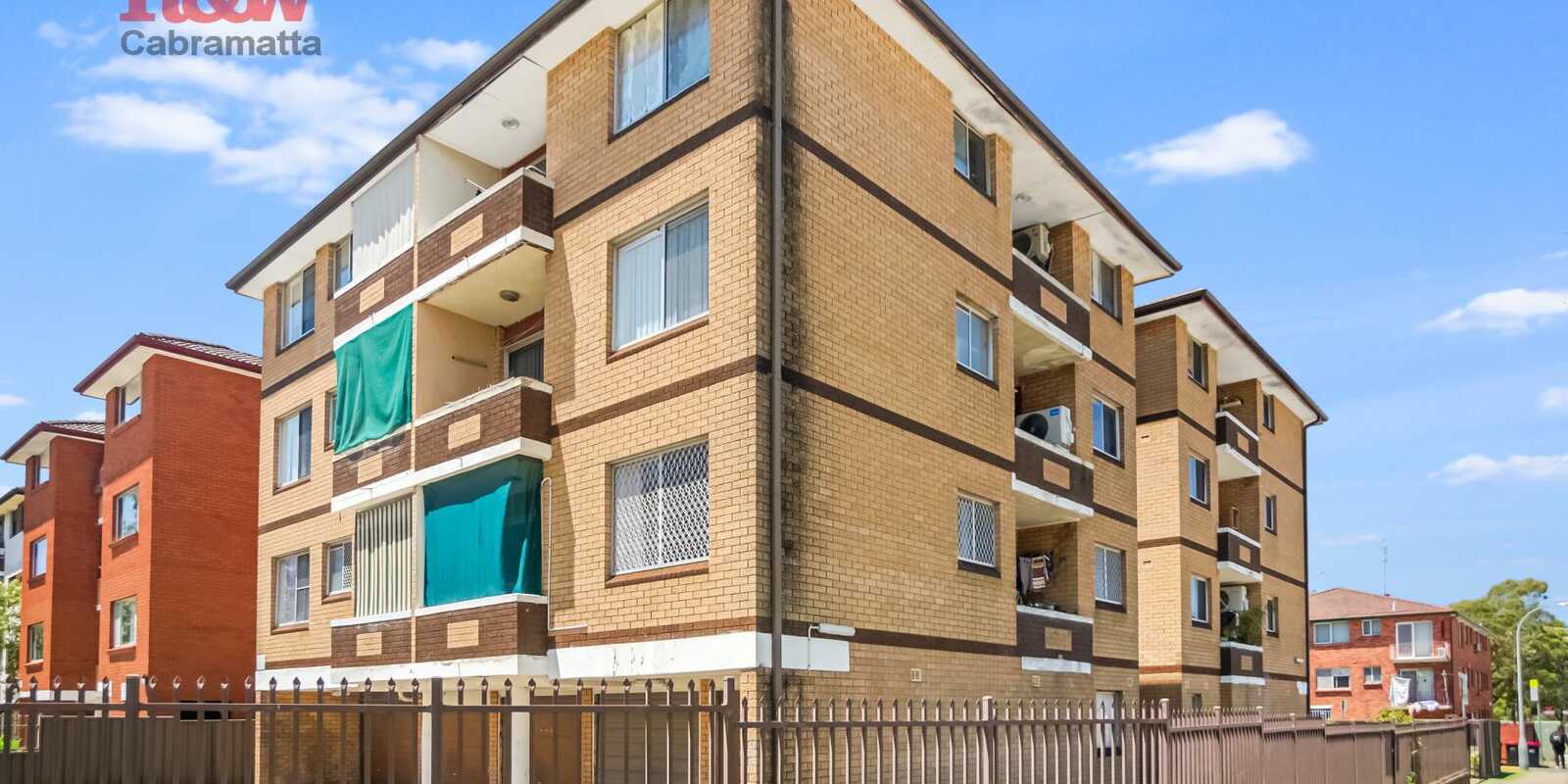 8/20 Drummond Street Warwick Farm