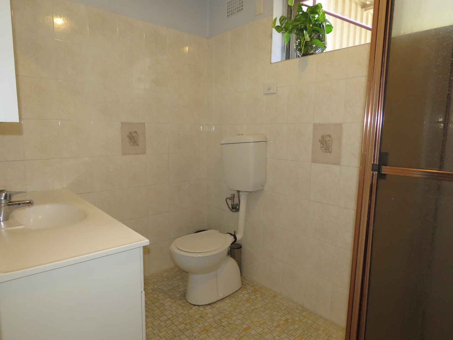 84 Lansdowne Road, Canley Vale