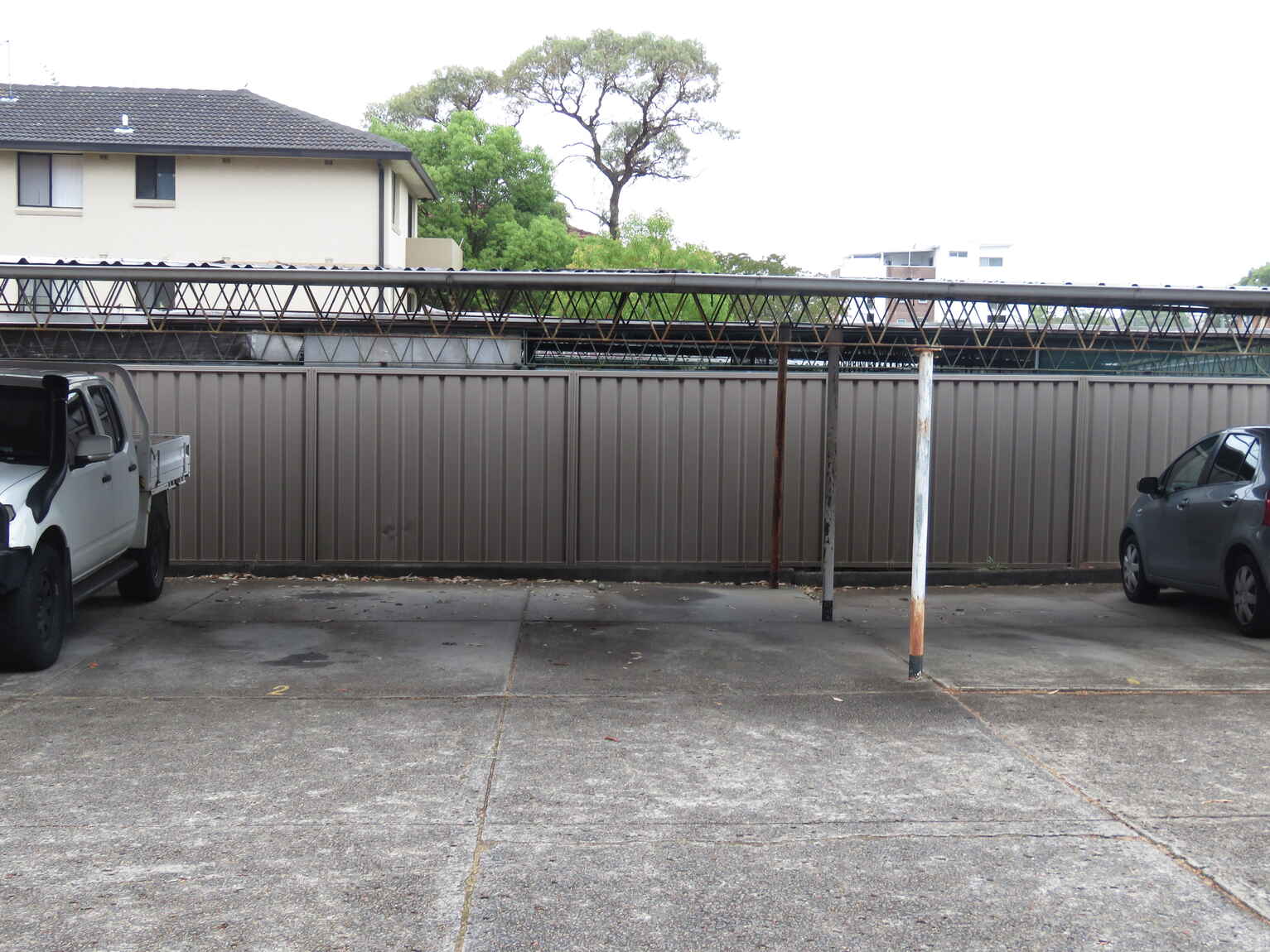 4/8 Calliope Street Guildford