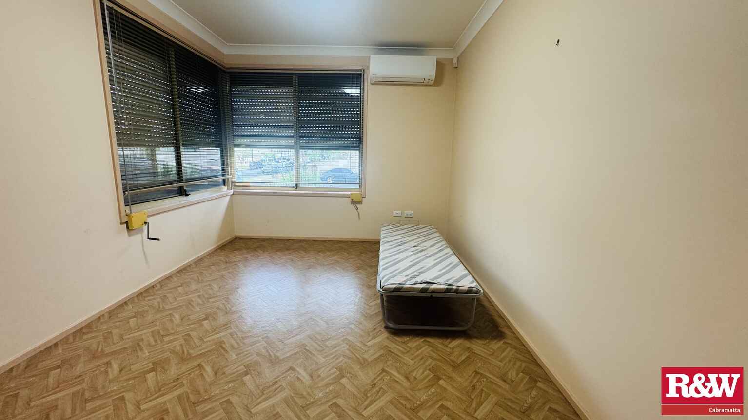 17 Canberra Street St Johns Park