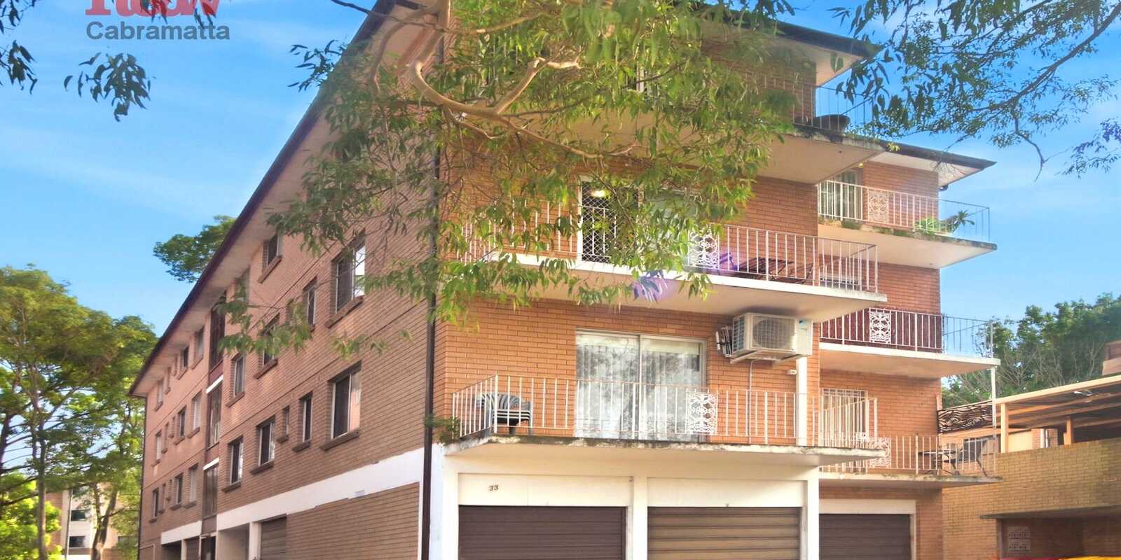 8/33 Carramar Avenue Carramar