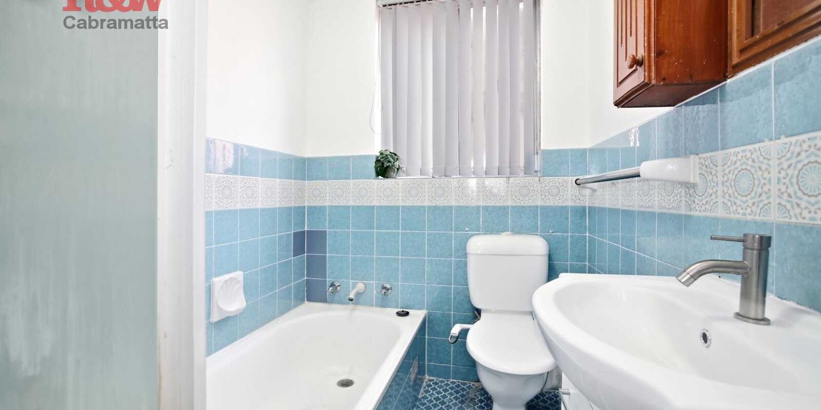 8/33 Carramar Avenue Carramar