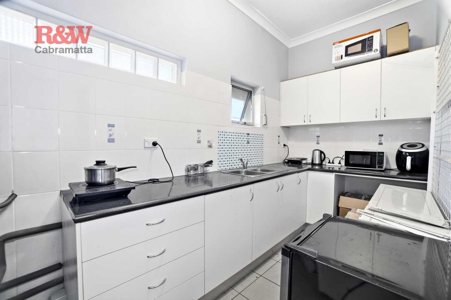 427-433 Hume Highway Yagoona