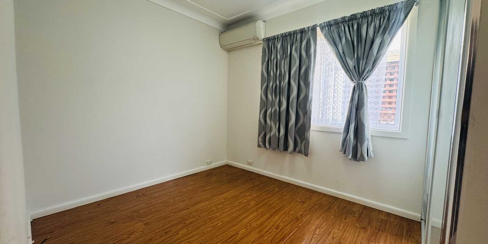 5 Karoon Avenue Canley Heights