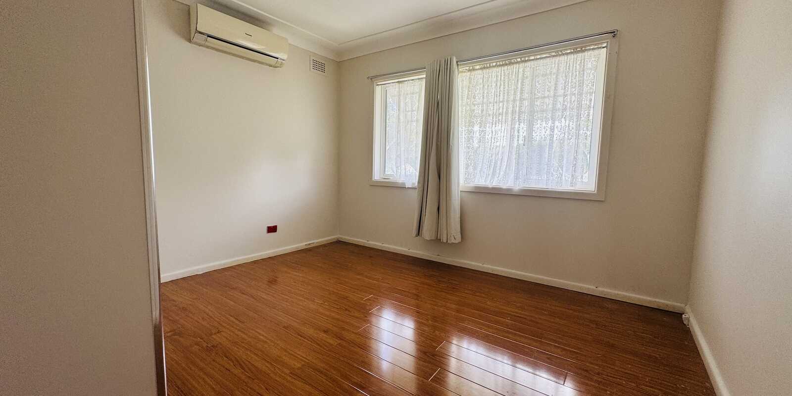 5 Karoon Avenue Canley Heights