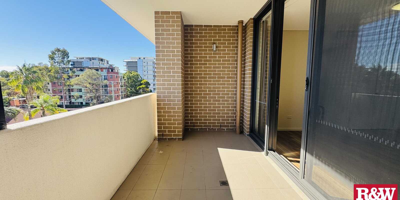 33/1 Bathurst Street, Liverpool
