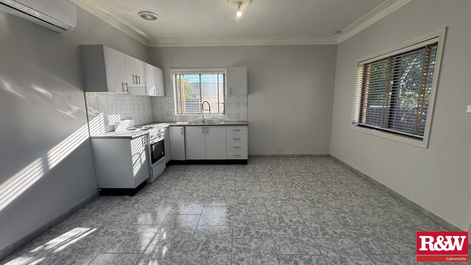 25a Paterson Crescent Fairfield West