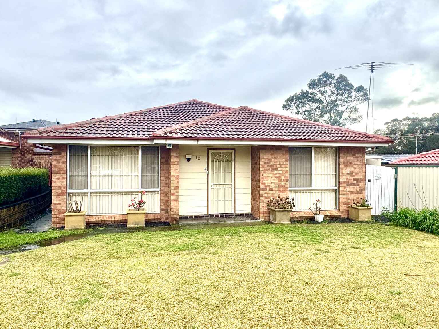 10 Larow Place Bonnyrigg