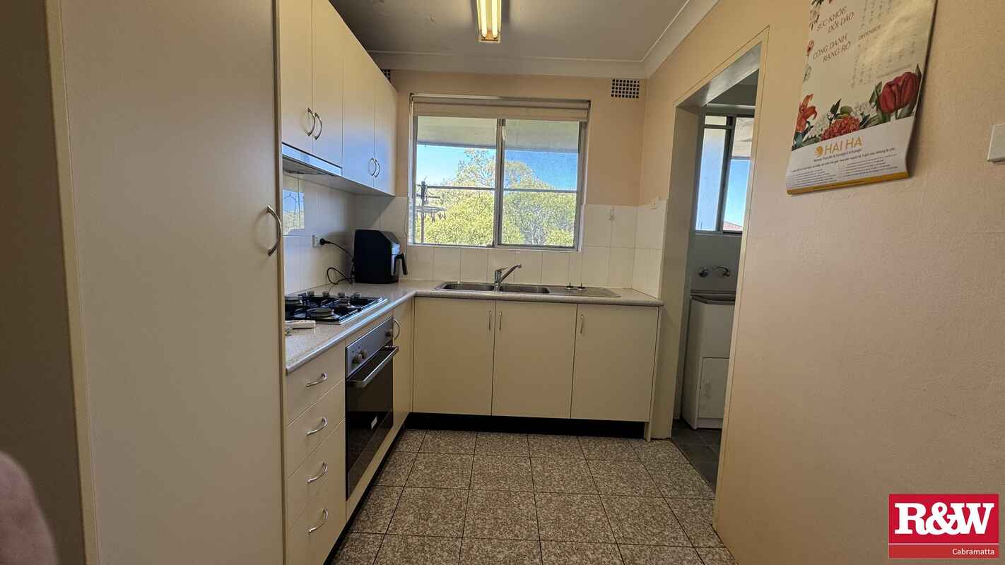 9/2 Equity Place Canley Vale