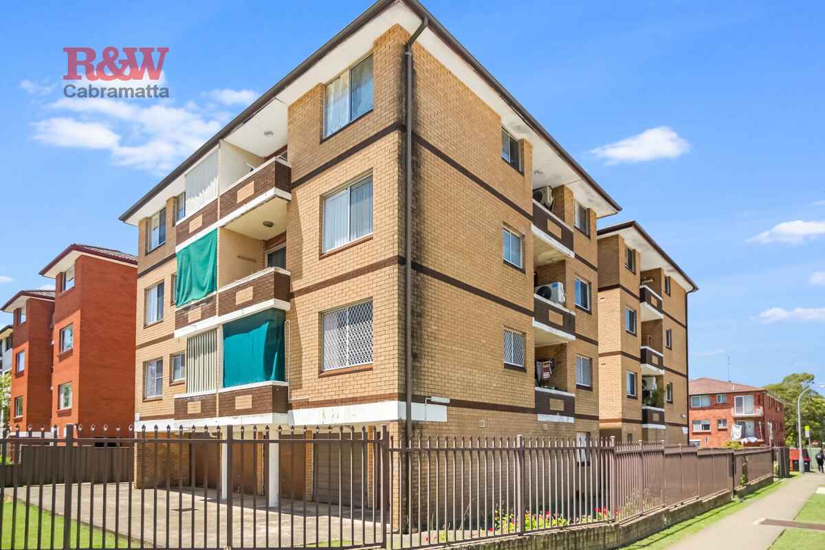 8/20 Drummond Street Warwick Farm