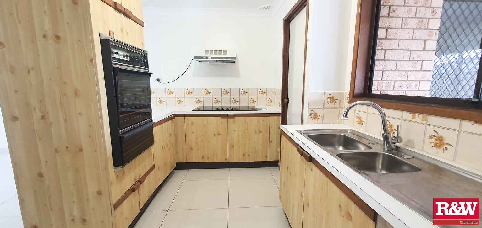 2 Hook Place Wakeley