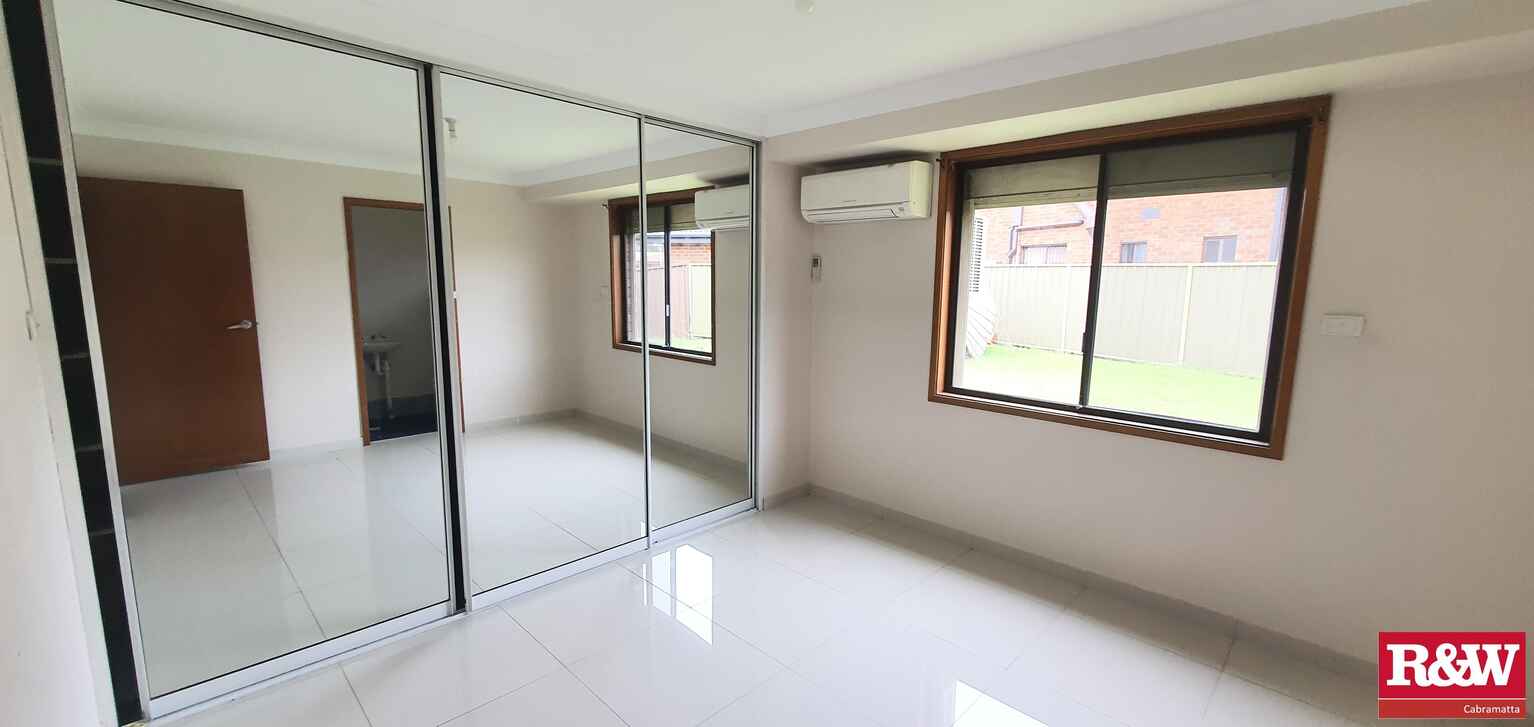 2 Hook Place Wakeley