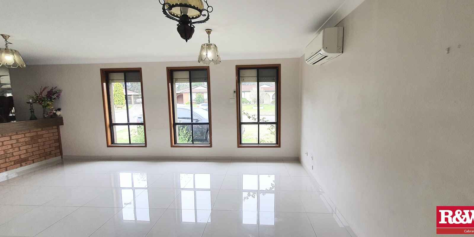 2 Hook Place Wakeley