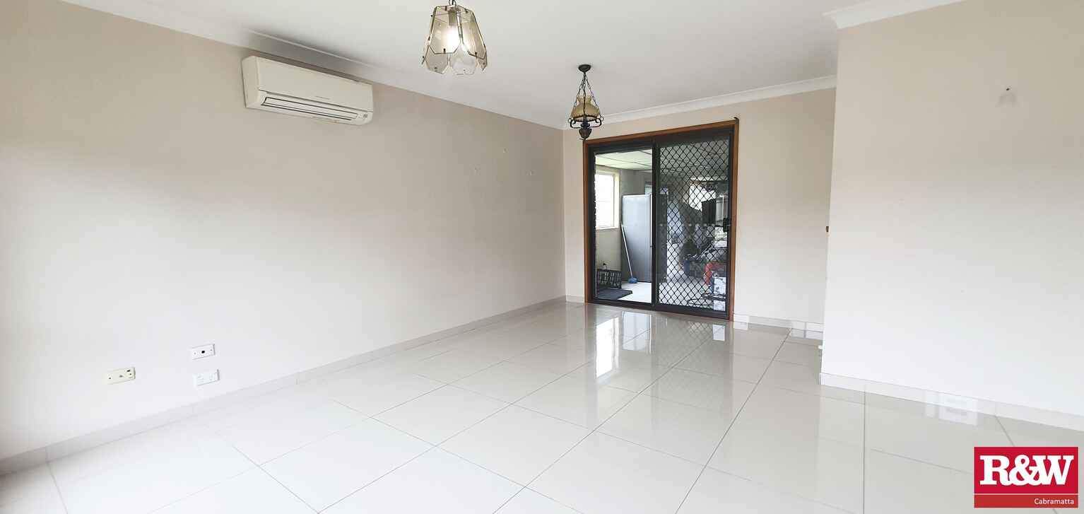 2 Hook Place Wakeley