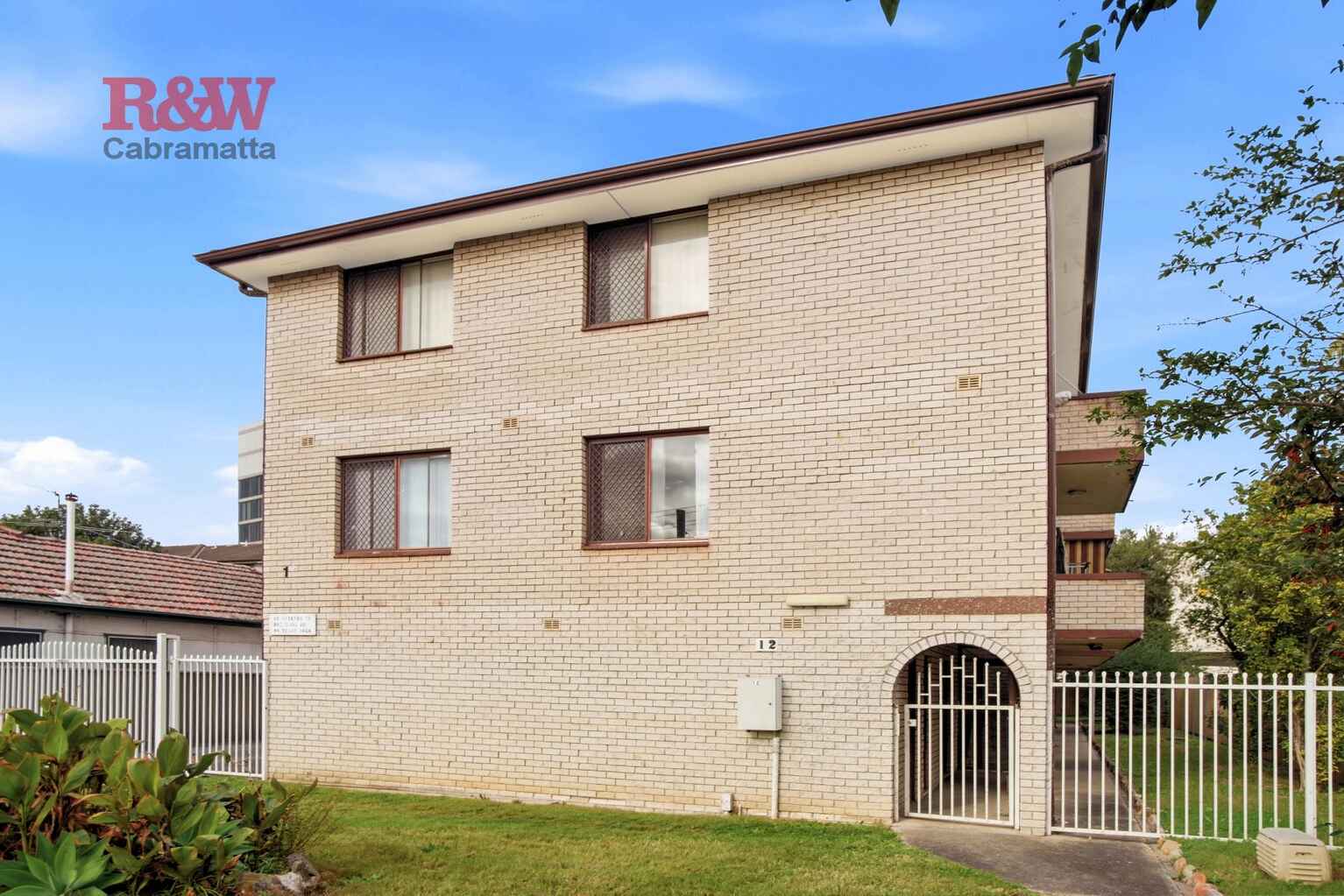 5/12 Pevensey Street Canley Vale