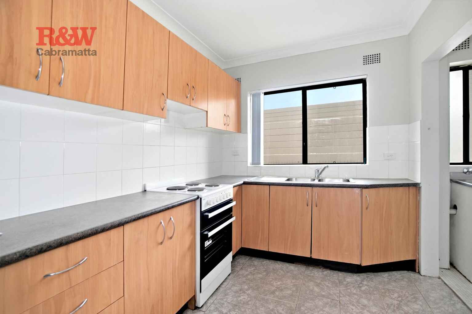 5/12 Pevensey Street Canley Vale