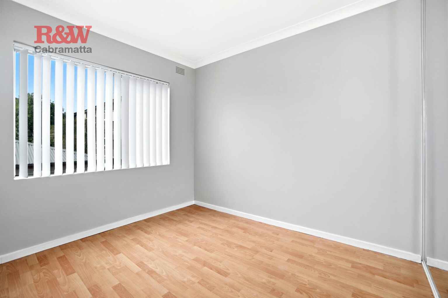 5/12 Pevensey Street Canley Vale